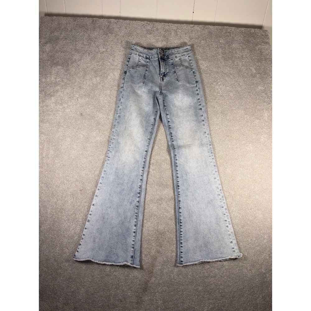 Mica Los Angeles Women's Blue Wash Flare Mid Rise Jeans‎ 24
